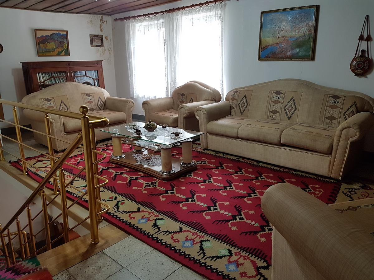 Eva Guesthouse Gjirokastër 外观 照片