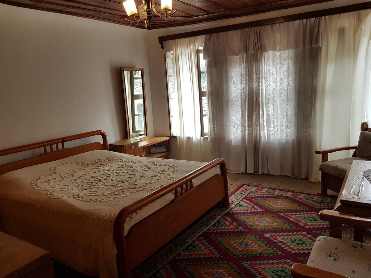 Eva Guesthouse Gjirokastër 外观 照片